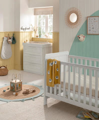 Mamas & Papas Nursery Furniture Set Cot Bed & Dresser Mamas & Papas 'Atlas' Range Nimbus White